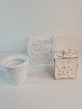 Set of 3 White Decorative Home Accent Vases and Box Shabby Chic Cottage Core